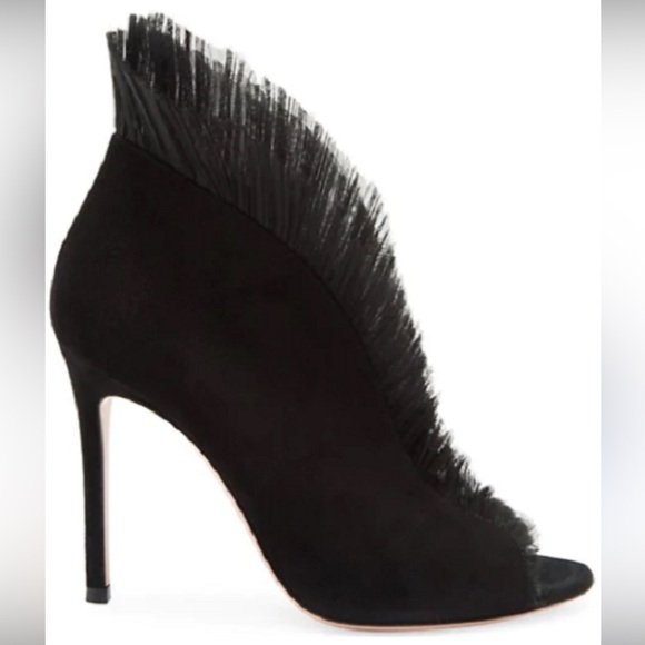 Gianvito Rossi Shoes - GIANVITO ROSSI Black Suede
Ginevra Tulle Ruffle Edge Bootie